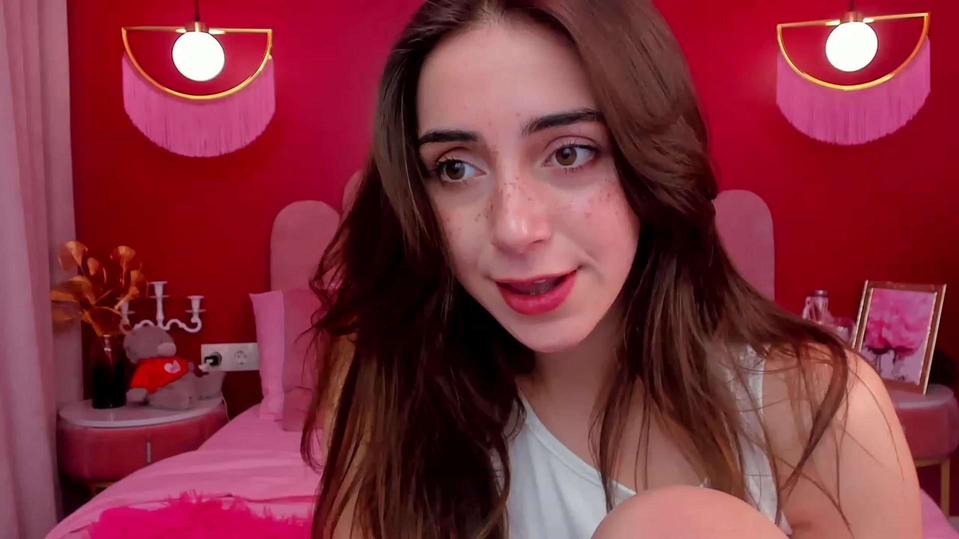 Gallery image thumbnail from ElsaYoung's myfreecams stream on, 05/09/2023, 13:15 image 20 of 20