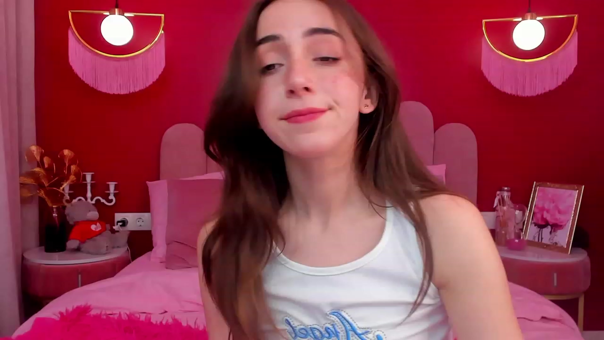 Gallery image thumbnail from ElsaYoung's myfreecams stream on, 05/09/2023, 13:15 image 7 of 20