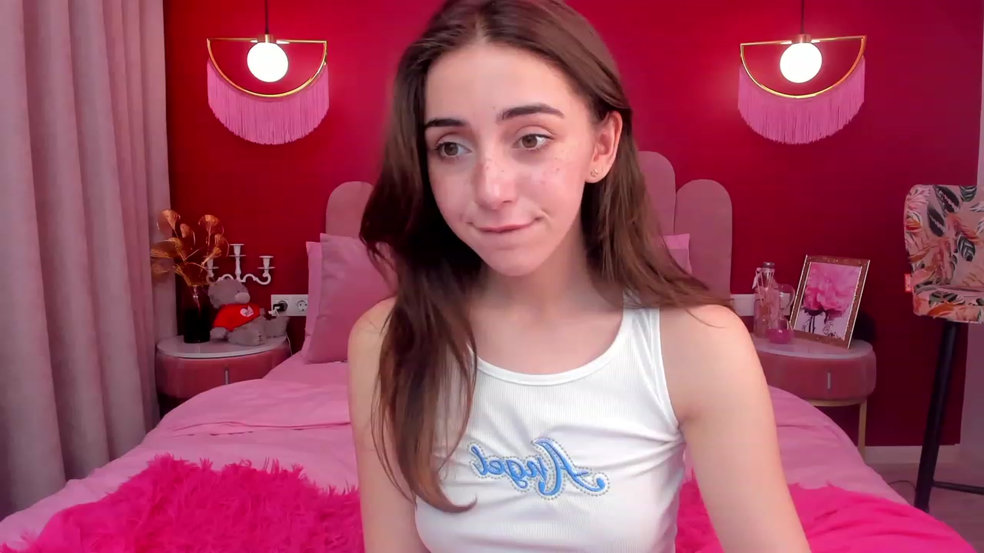 Gallery image thumbnail from ElsaYoung's myfreecams stream on, 05/09/2023, 17:19 image 16 of 20