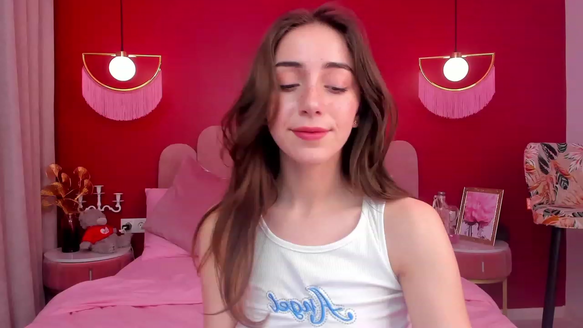 Gallery image thumbnail from ElsaYoung's myfreecams stream on, 05/09/2023, 18:45 image 11 of 20