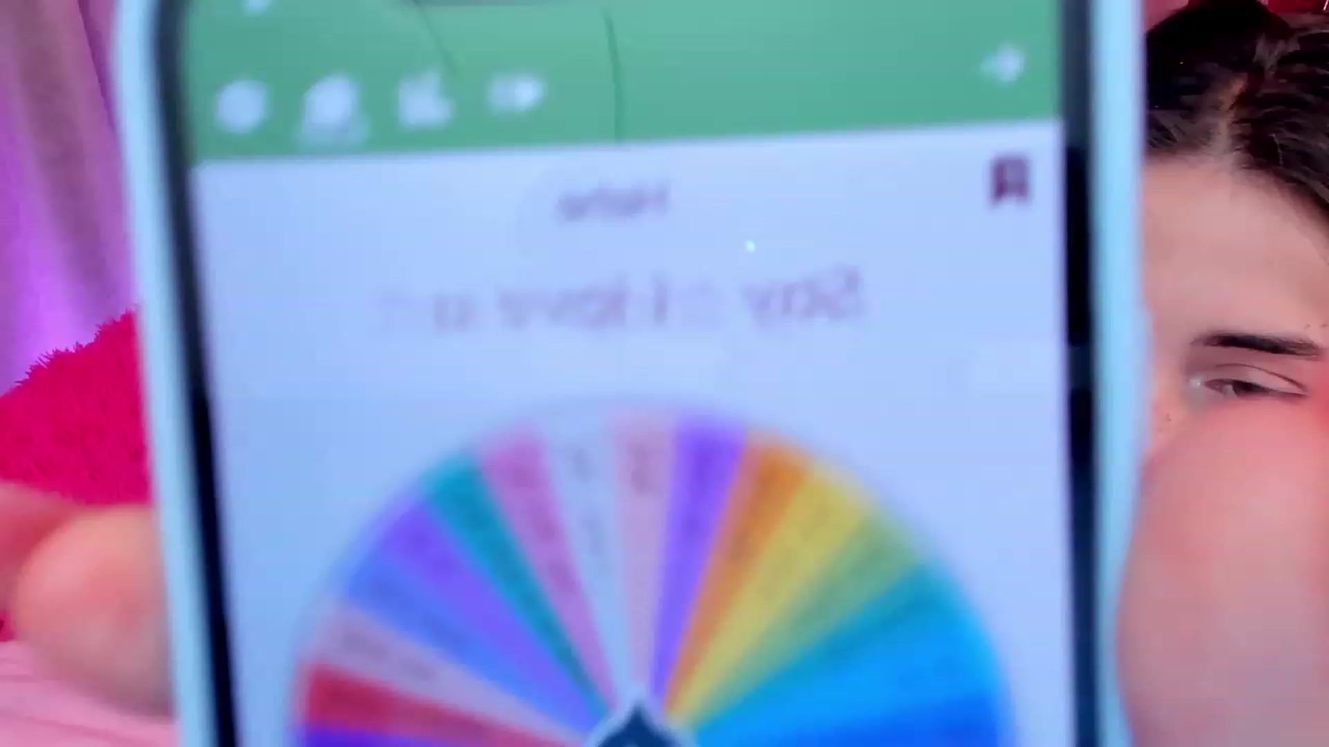 Gallery image thumbnail from ElsaYoung's myfreecams stream on, 05/10/2023, 17:58 image 4 of 20