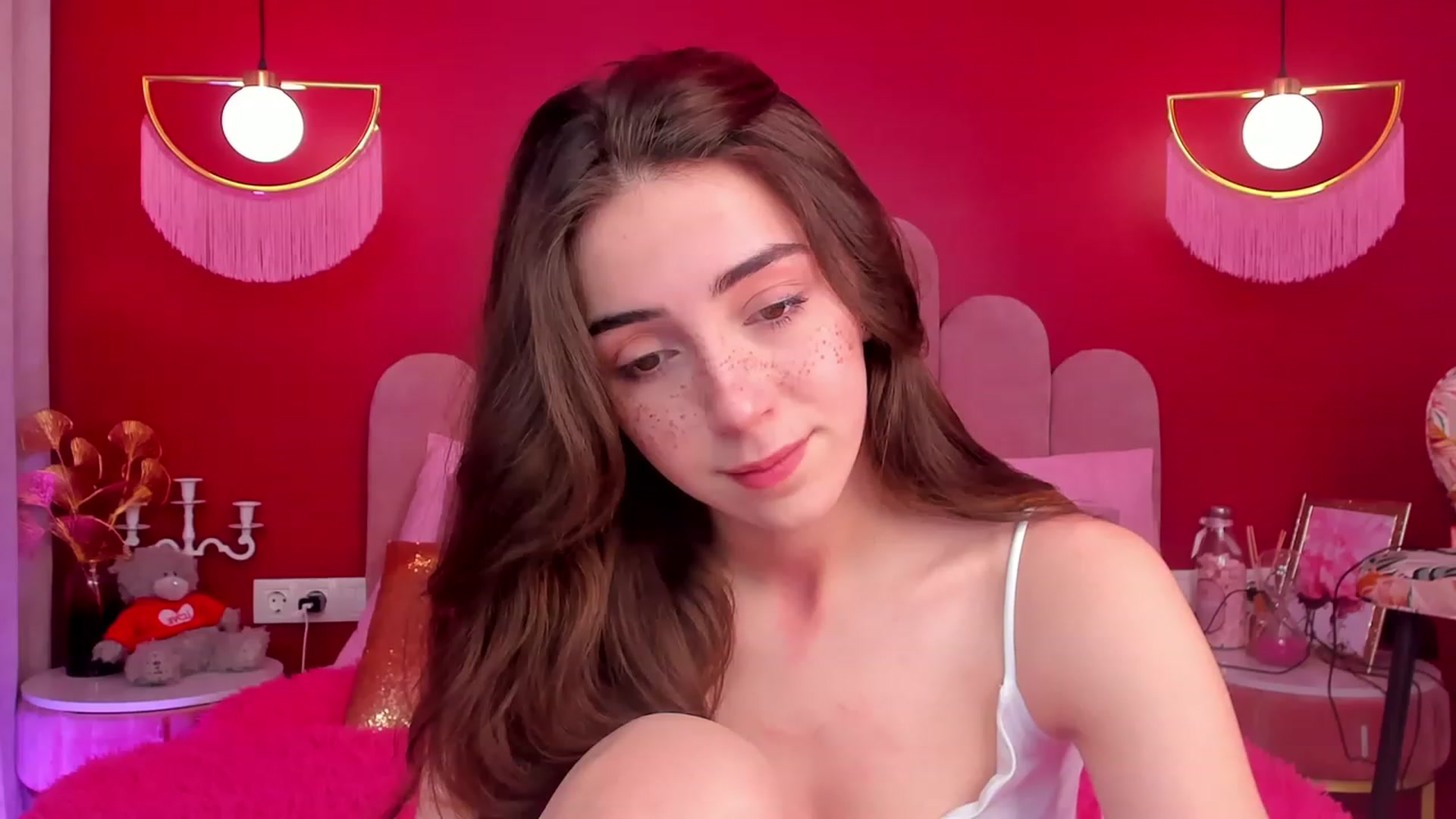 Gallery image thumbnail from ElsaYoung's myfreecams stream on, 05/12/2023, 07:36 image 8 of 20