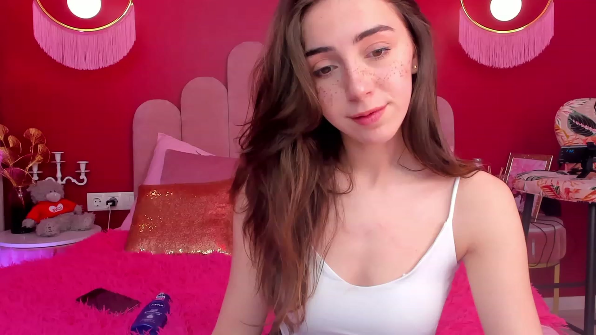 Gallery image thumbnail from ElsaYoung's myfreecams stream on, 05/12/2023, 08:52 image 7 of 20