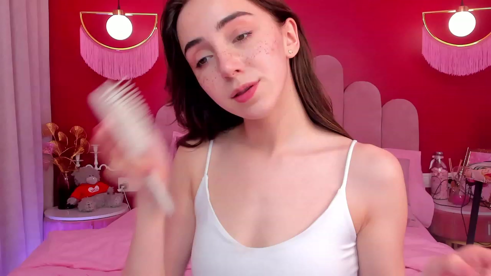 Gallery image thumbnail from ElsaYoung's myfreecams stream on, 05/12/2023, 14:37 image 6 of 20
