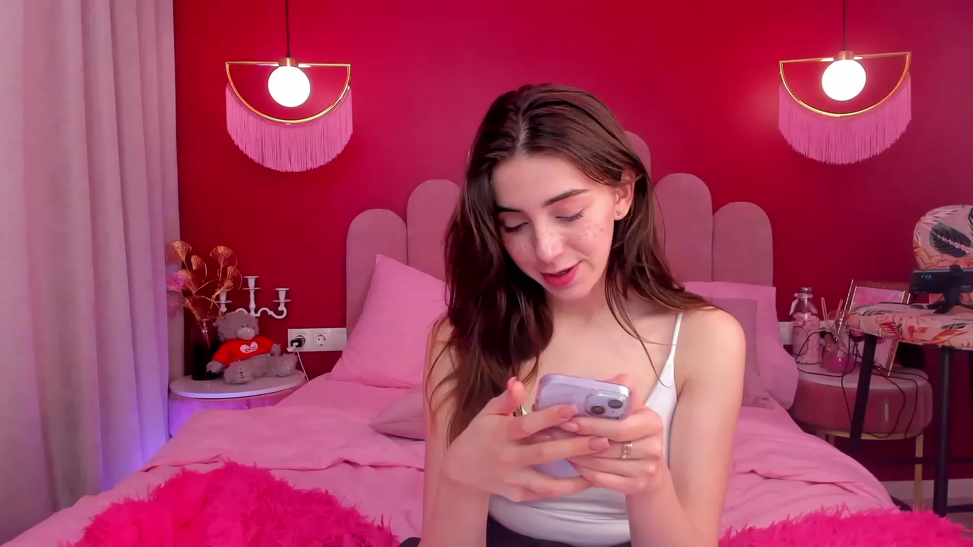 Gallery image thumbnail from ElsaYoung's myfreecams stream on, 05/12/2023, 14:37 image 16 of 20