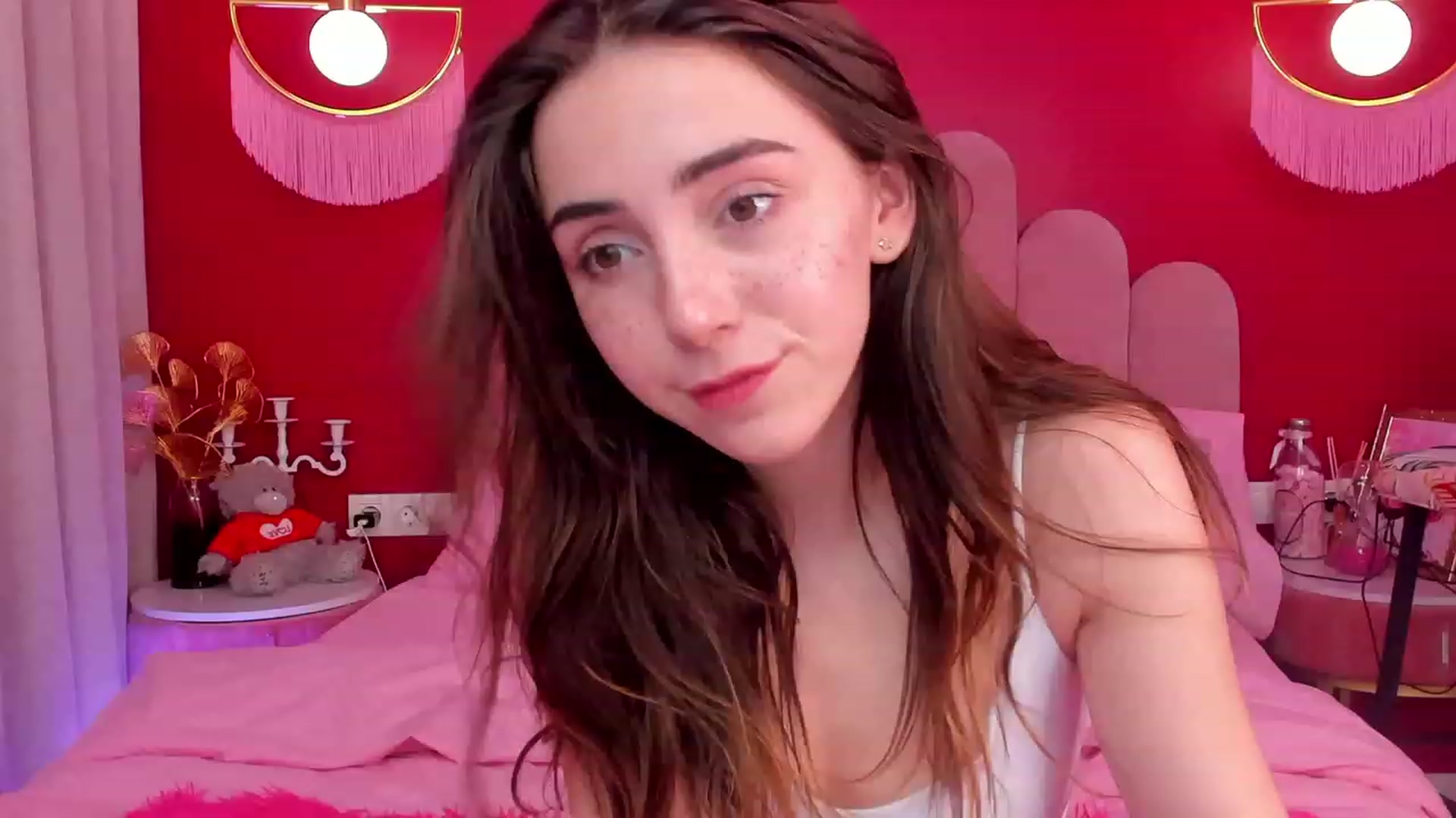 Gallery image thumbnail from ElsaYoung's myfreecams stream on, 05/12/2023, 14:37 image 2 of 20