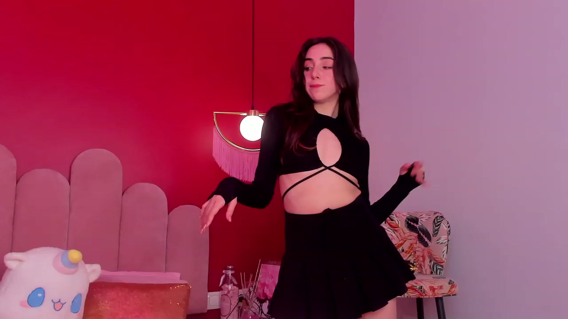 Gallery image thumbnail from ElsaYoung's myfreecams stream on, 05/13/2023, 10:58 image 10 of 20