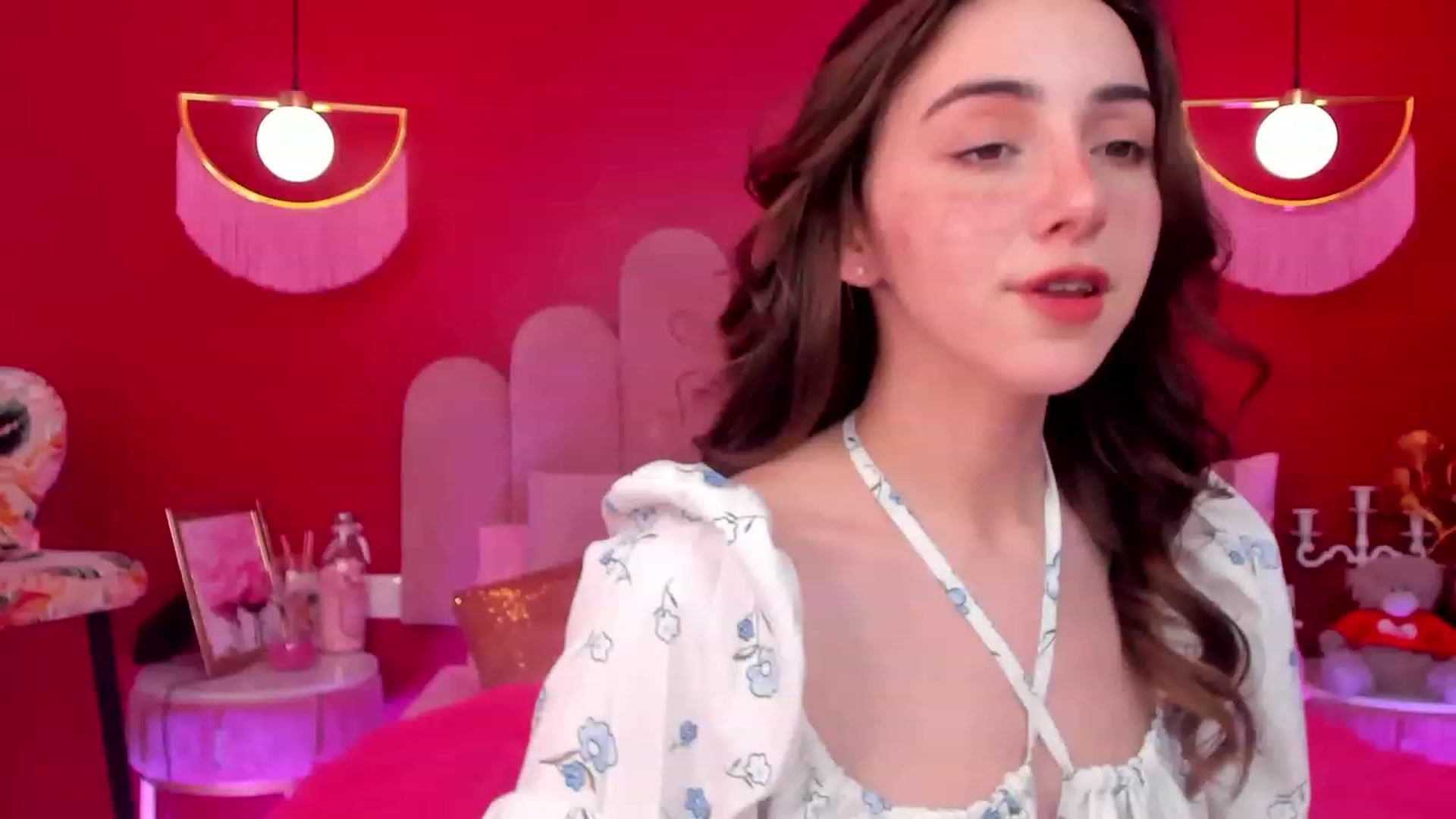 Gallery image thumbnail from ElsaYoung's myfreecams stream on, 05/14/2023, 12:29 image 16 of 20