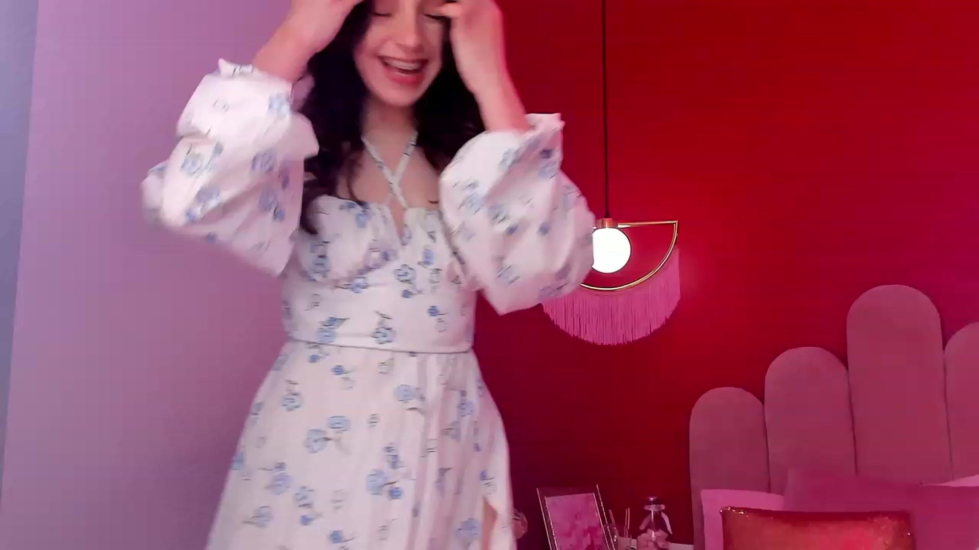 Gallery image thumbnail from ElsaYoung's myfreecams stream on, 05/14/2023, 16:40 image 16 of 20