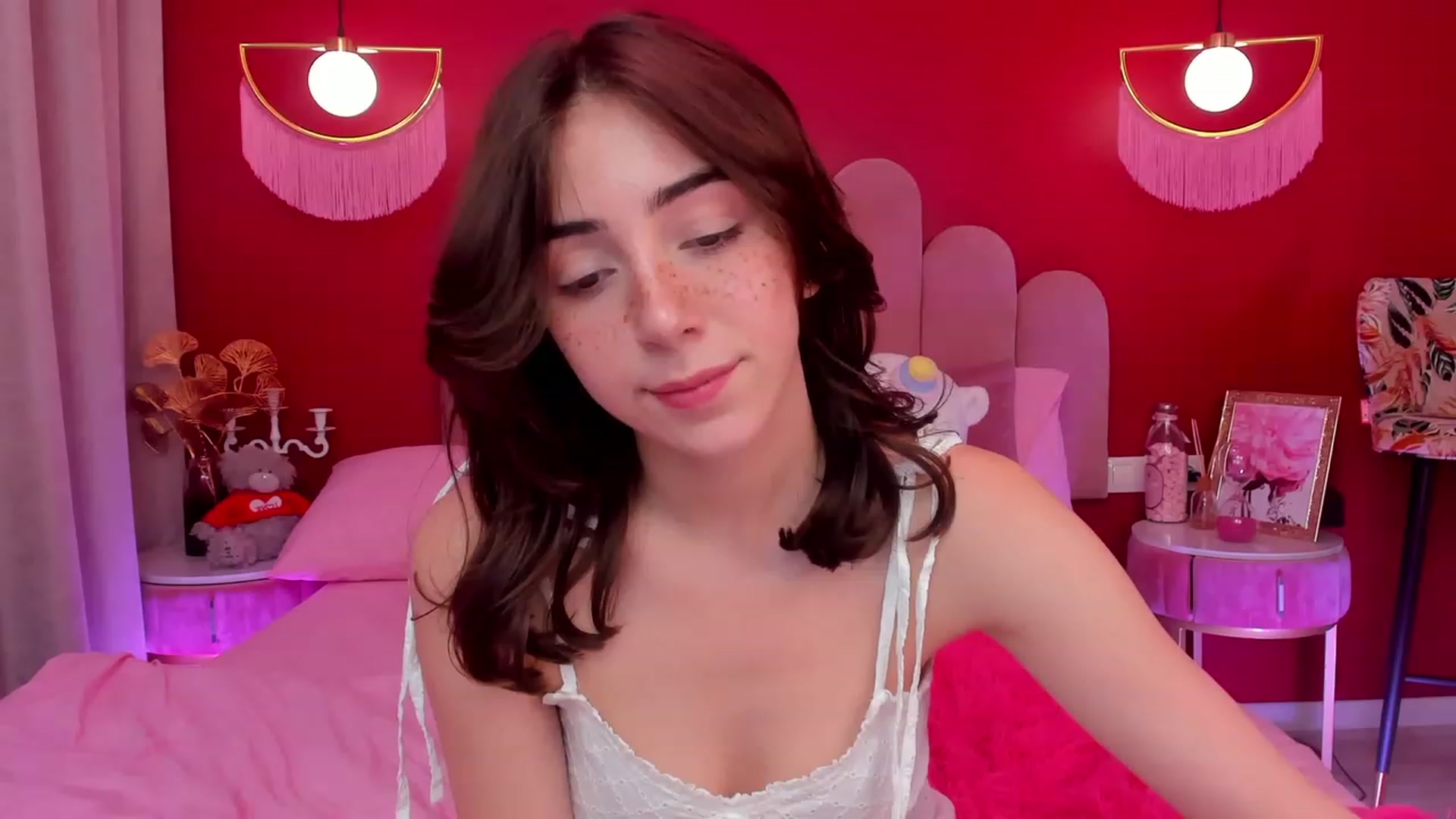 Gallery image thumbnail from ElsaYoung's myfreecams stream on, 05/20/2023, 15:22 image 4 of 20