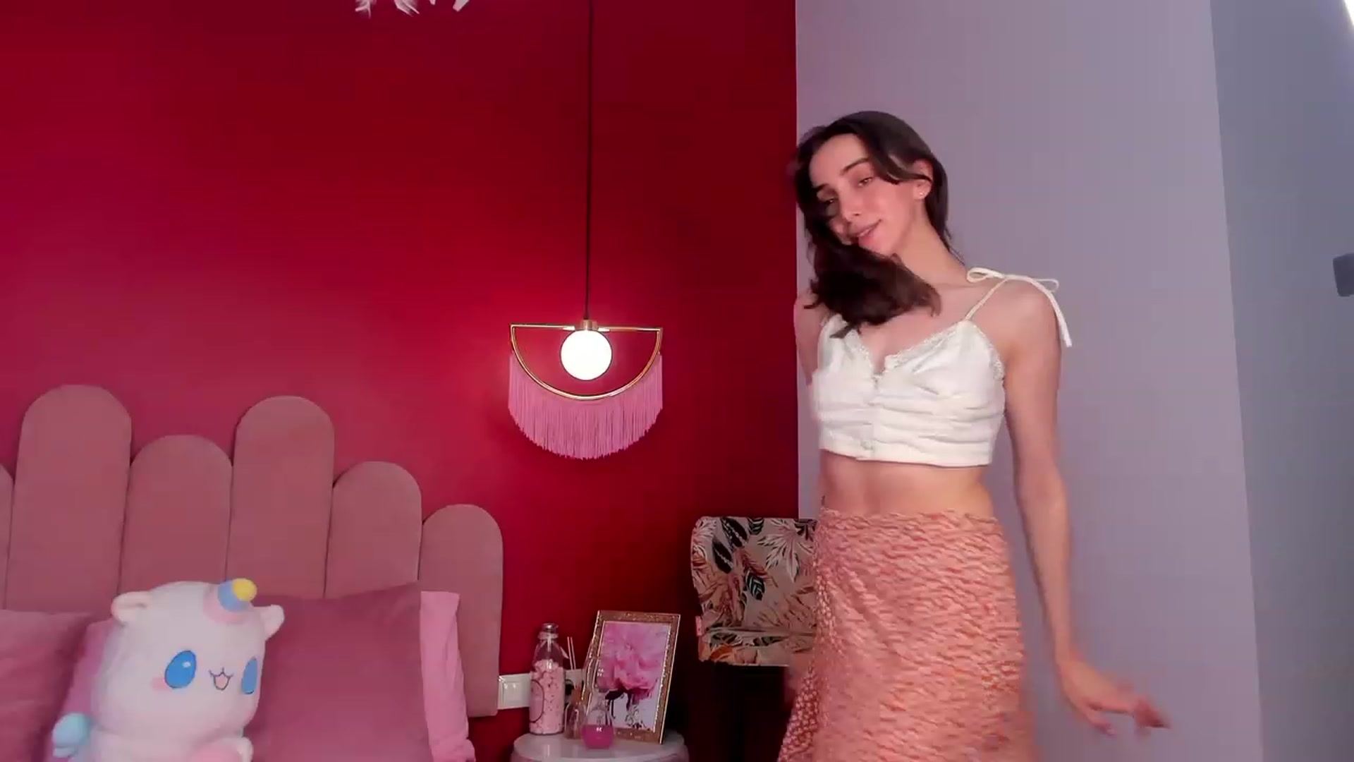Gallery image thumbnail from ElsaYoung's myfreecams stream on, 05/23/2023, 13:40 image 18 of 20