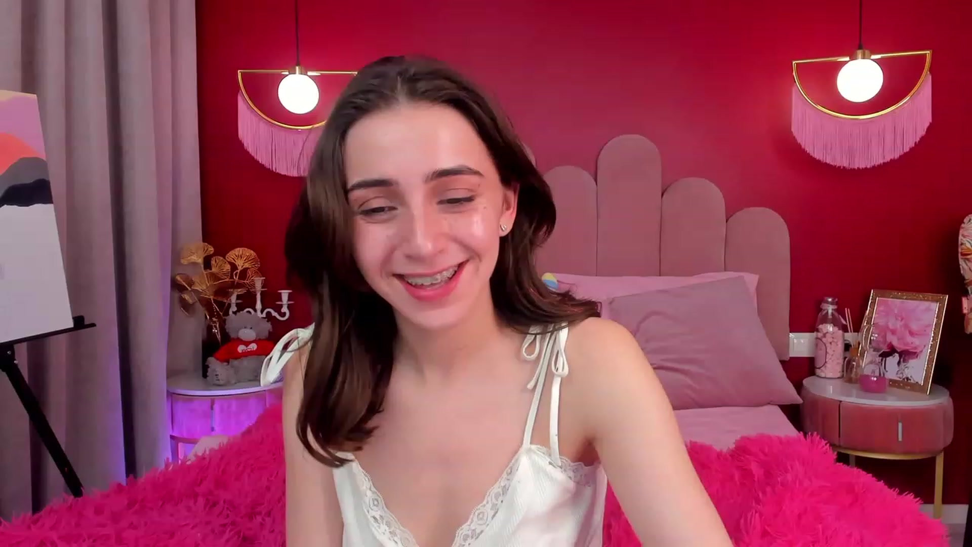 Gallery image thumbnail from ElsaYoung's myfreecams stream on, 05/23/2023, 19:01 image 10 of 20