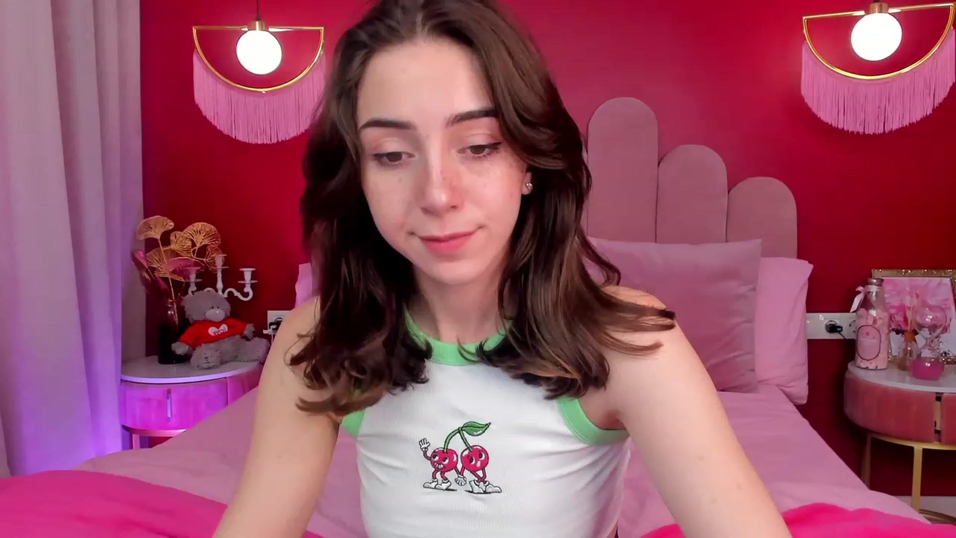 Gallery image thumbnail from ElsaYoung's myfreecams stream on, 05/25/2023, 13:41 image 11 of 20