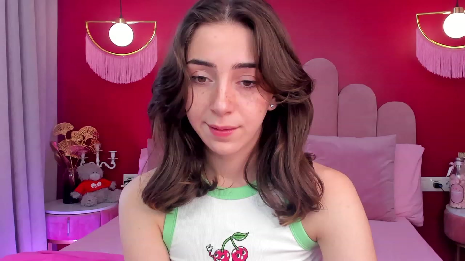 Gallery image thumbnail from ElsaYoung's myfreecams stream on, 05/25/2023, 13:41 image 4 of 20