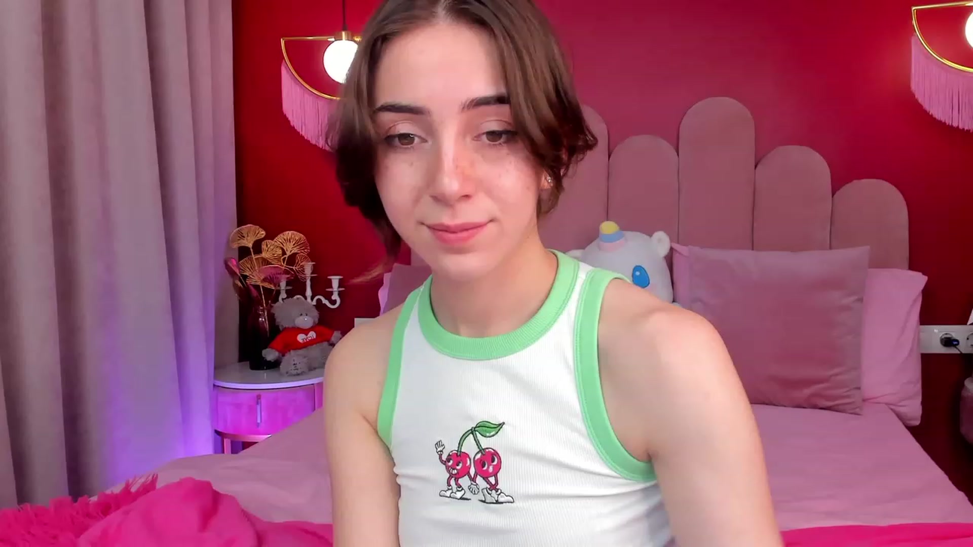Gallery image thumbnail from ElsaYoung's myfreecams stream on, 05/25/2023, 15:19 image 1 of 20