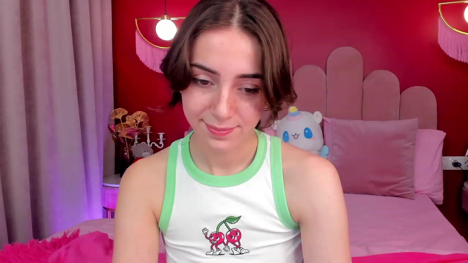 Gallery image thumbnail from ElsaYoung's myfreecams stream on, 05/25/2023, 15:19 image 4 of 20