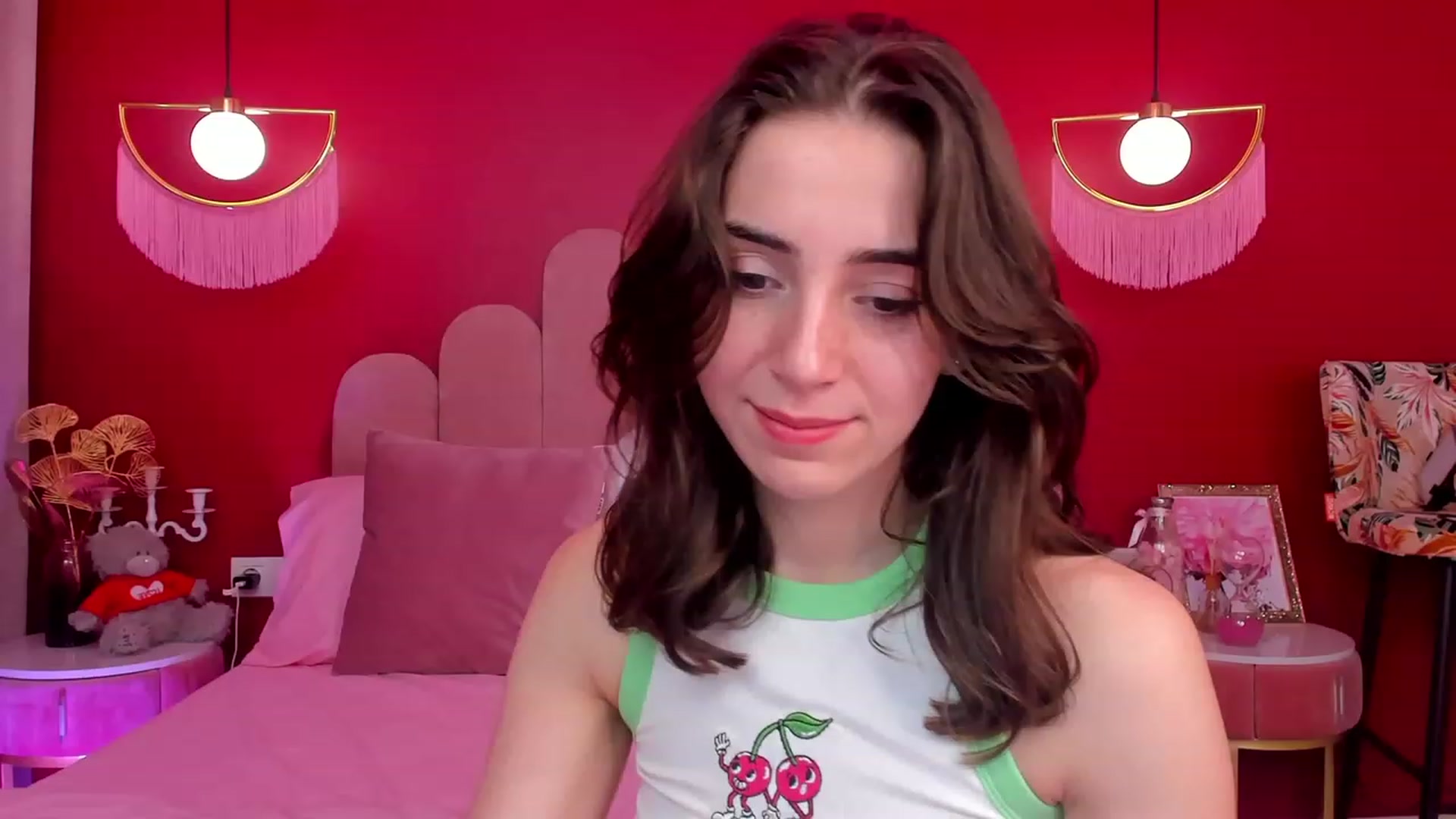Gallery image thumbnail from ElsaYoung's myfreecams stream on, 05/25/2023, 17:27 image 13 of 20