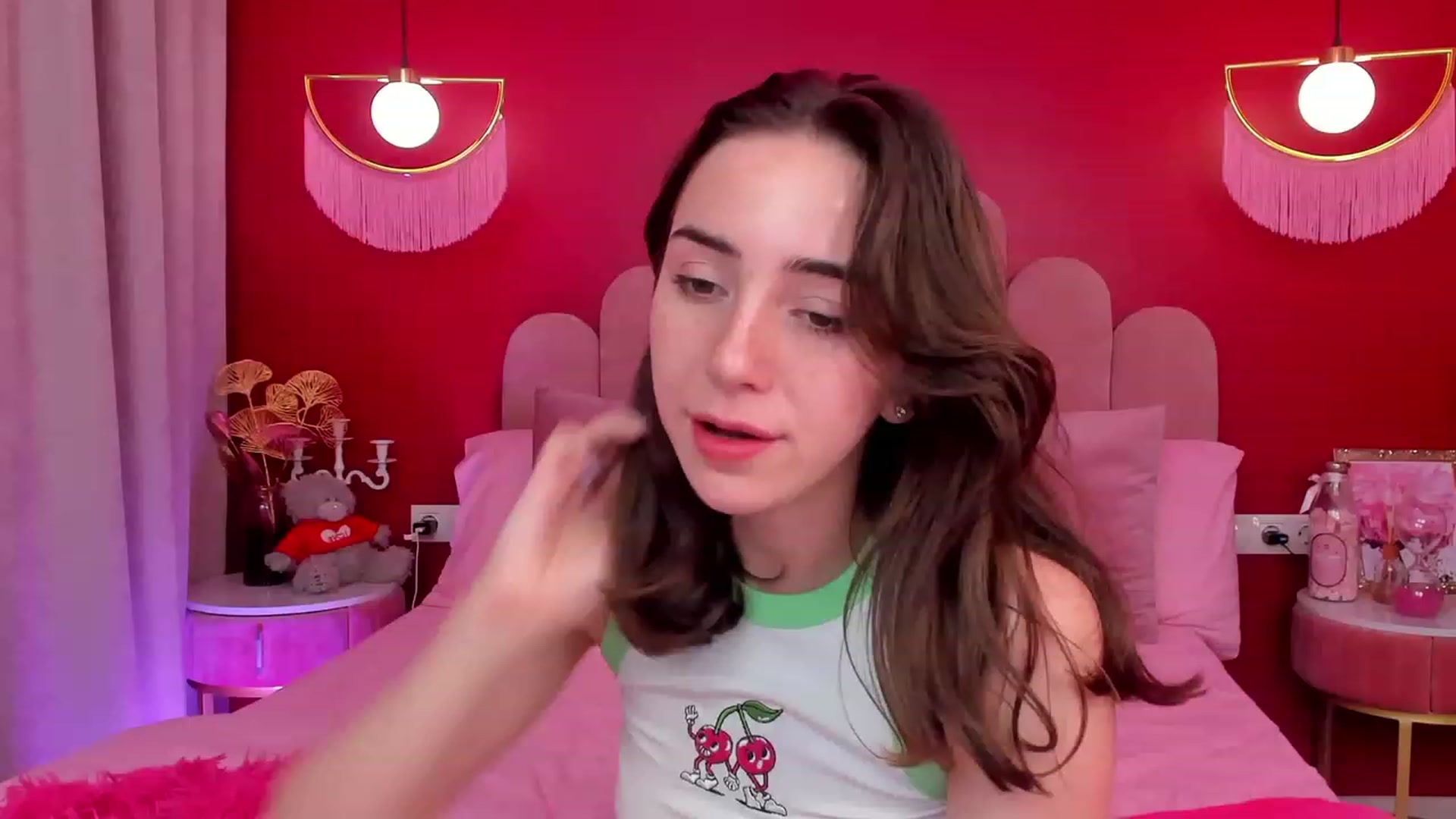 Gallery image thumbnail from ElsaYoung's myfreecams stream on, 05/25/2023, 17:27 image 5 of 20