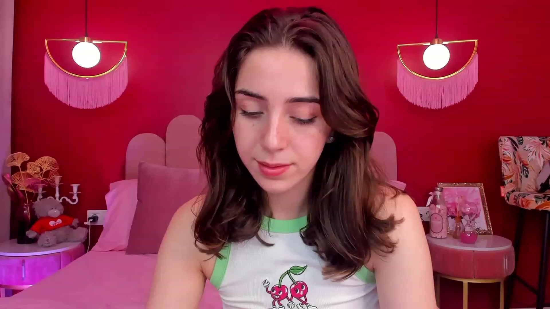 Gallery image thumbnail from ElsaYoung's myfreecams stream on, 05/25/2023, 17:27 image 15 of 20