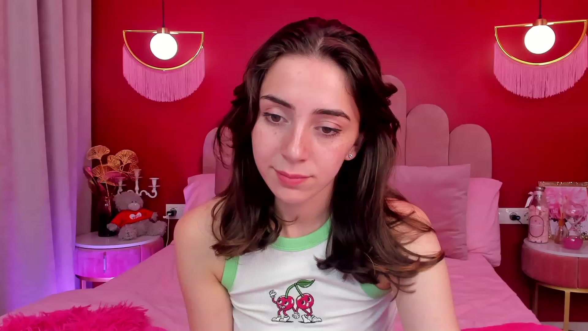 Gallery image thumbnail from ElsaYoung's myfreecams stream on, 05/25/2023, 17:27 image 2 of 20
