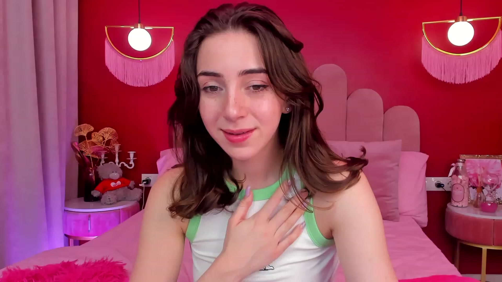 Gallery image thumbnail from ElsaYoung's myfreecams stream on, 05/25/2023, 17:27 image 1 of 20