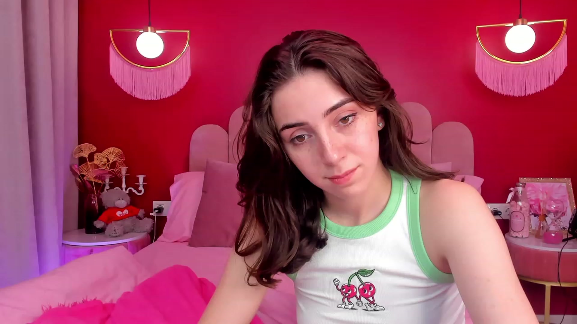 Gallery image thumbnail from ElsaYoung's myfreecams stream on, 05/25/2023, 18:01 image 8 of 20