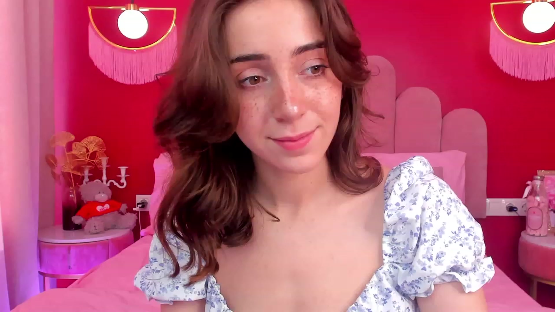 Gallery image thumbnail from ElsaYoung's myfreecams stream on, 05/26/2023, 05:16 image 1 of 20