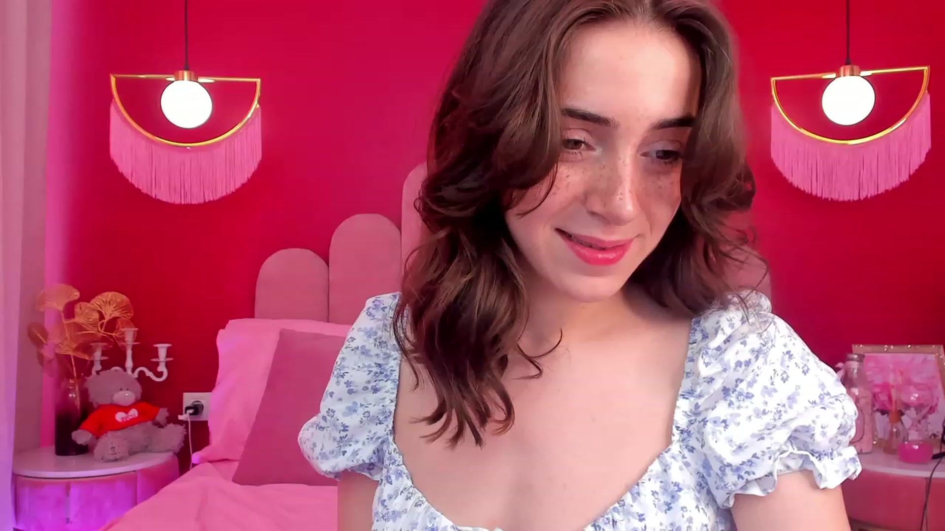 Gallery image thumbnail from ElsaYoung's myfreecams stream on, 05/26/2023, 05:16 image 13 of 20