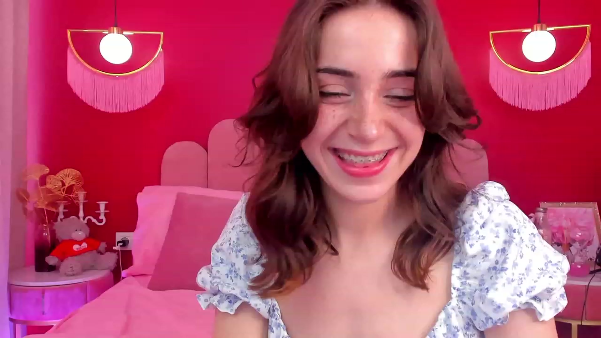 Gallery image thumbnail from ElsaYoung's myfreecams stream on, 05/26/2023, 05:16 image 18 of 20