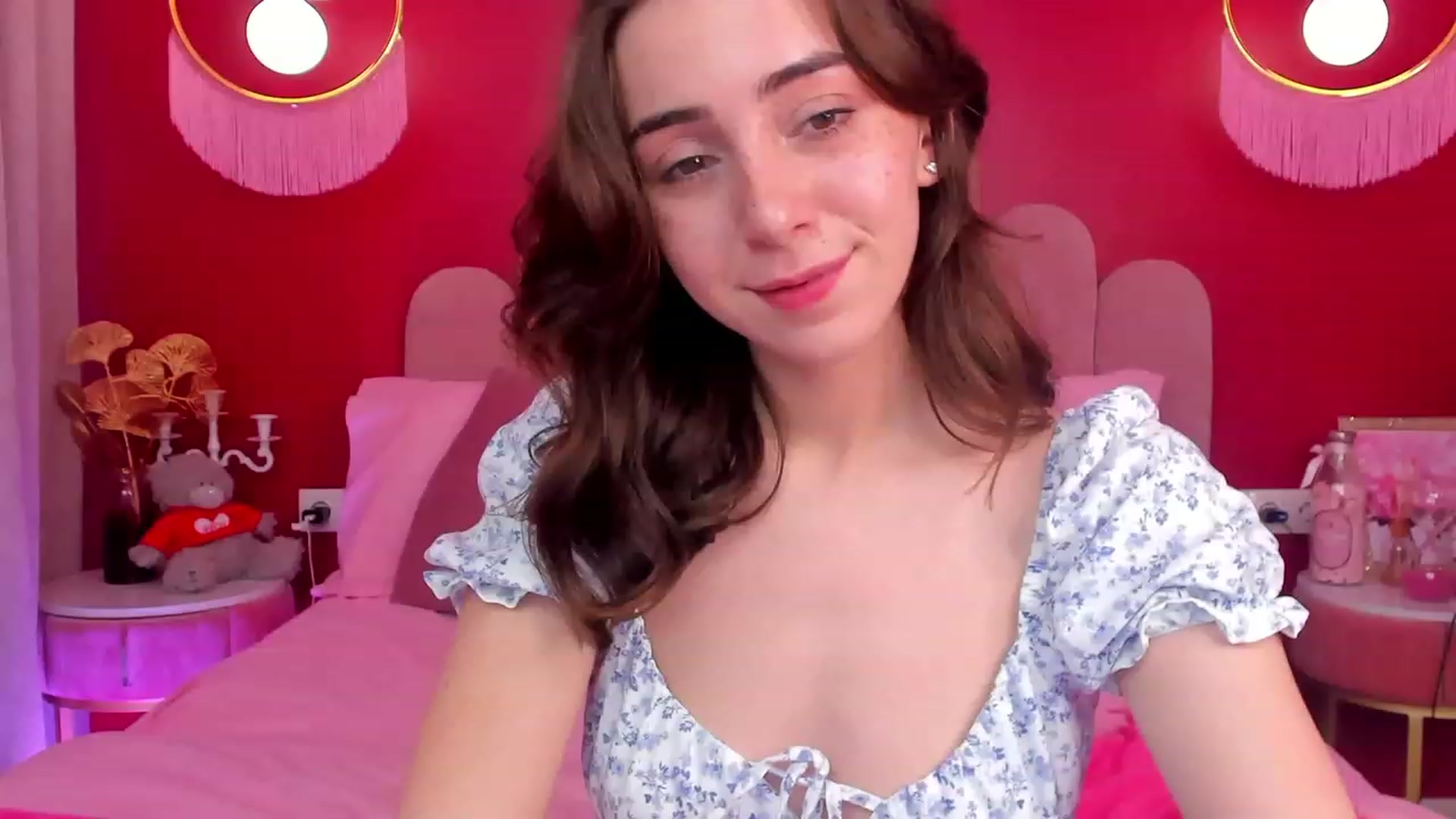 Gallery image thumbnail from ElsaYoung's myfreecams stream on, 05/26/2023, 09:31 image 8 of 20