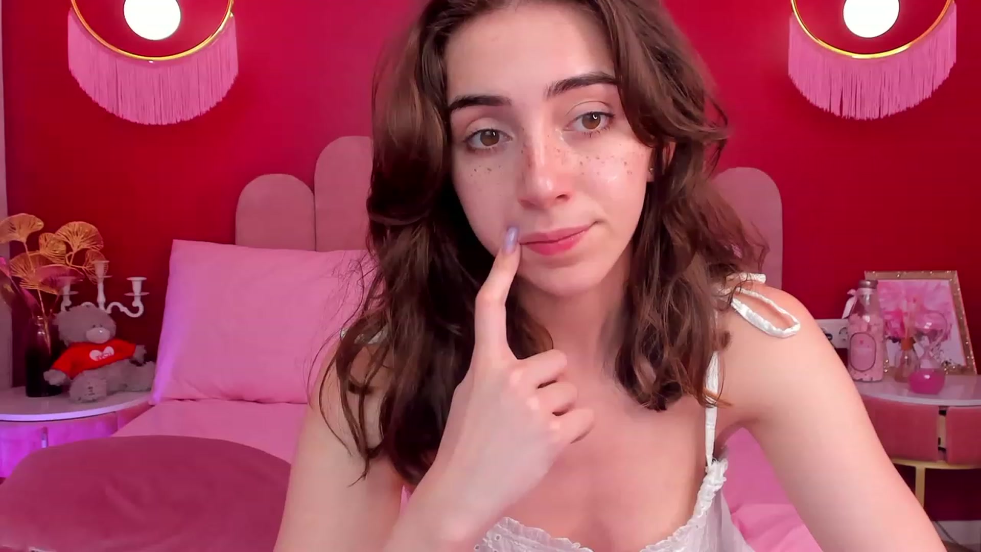 Gallery image thumbnail from ElsaYoung's myfreecams stream on, 05/27/2023, 11:06 image 9 of 20
