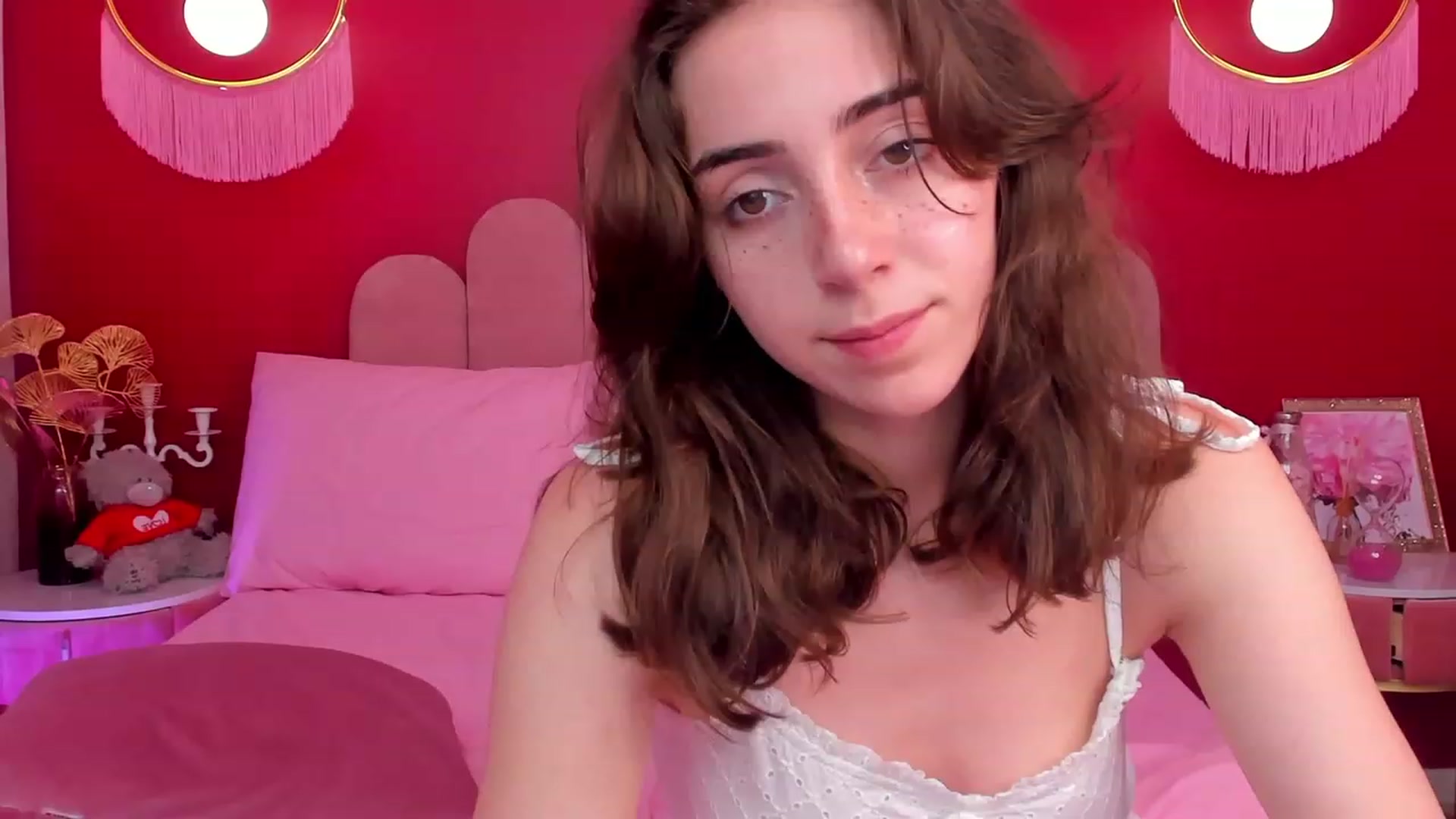 Gallery image thumbnail from ElsaYoung's myfreecams stream on, 05/27/2023, 11:06 image 7 of 20