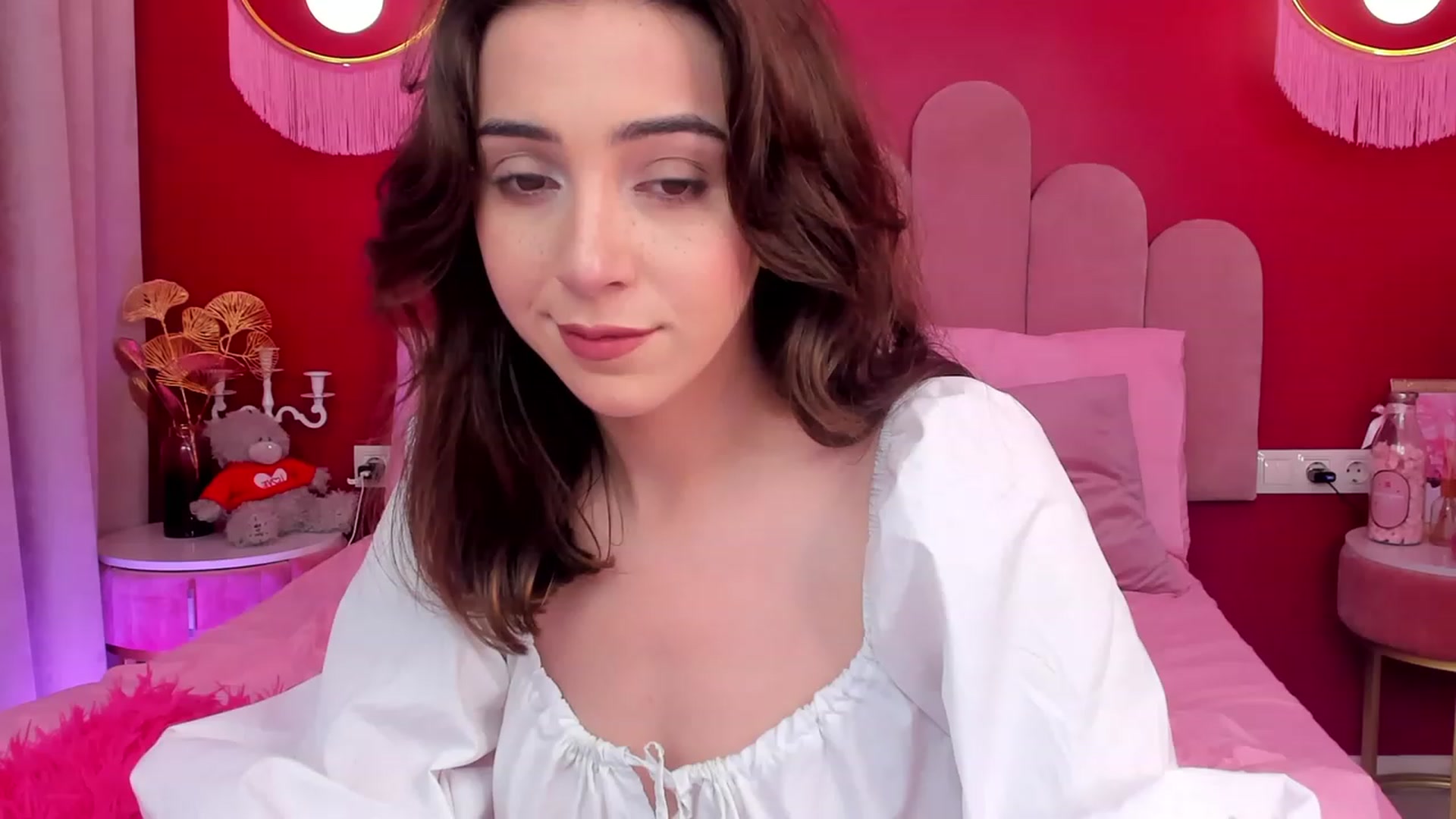 Gallery image thumbnail from ElsaYoung's myfreecams stream on, 05/28/2023, 16:01 image 19 of 20