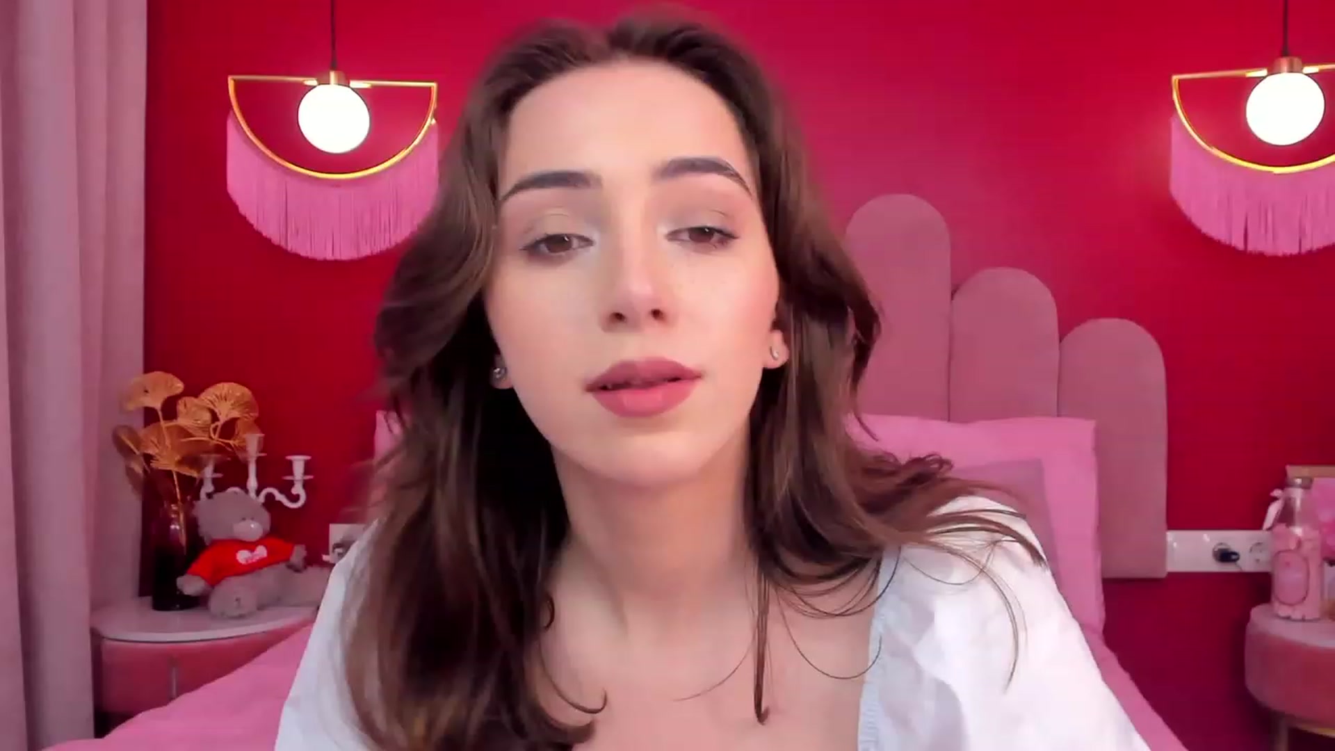Gallery image thumbnail from ElsaYoung's myfreecams stream on, 05/28/2023, 16:01 image 5 of 20