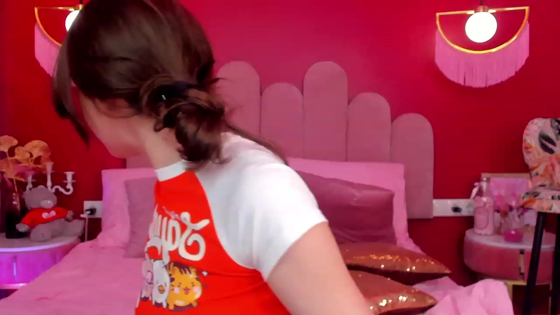 Gallery image thumbnail from ElsaYoung's myfreecams stream on, 05/30/2023, 12:40 image 4 of 20
