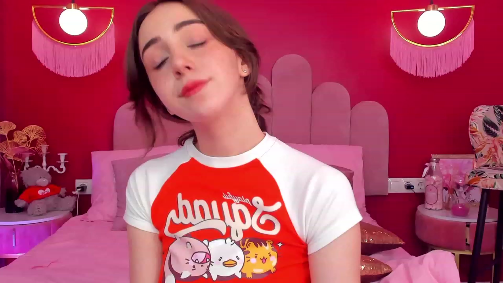Gallery image thumbnail from ElsaYoung's myfreecams stream on, 05/30/2023, 12:40 image 5 of 20