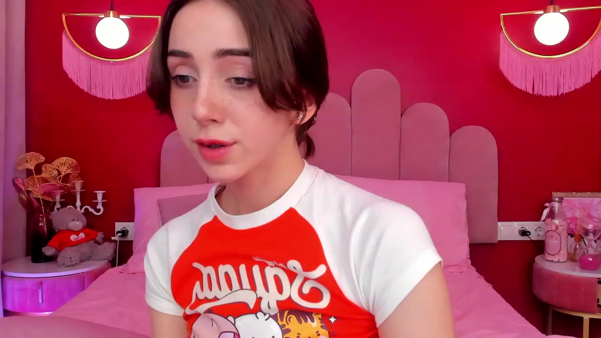 Gallery image thumbnail from ElsaYoung's myfreecams stream on, 05/30/2023, 13:14 image 15 of 20