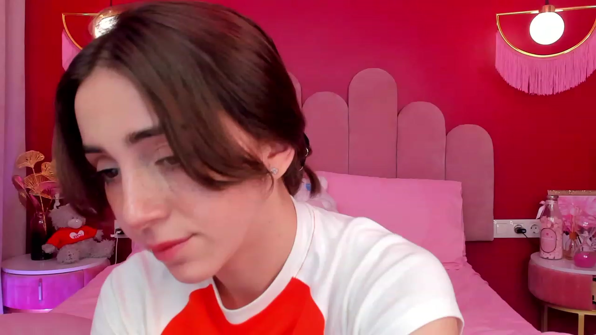 Gallery image thumbnail from ElsaYoung's myfreecams stream on, 05/30/2023, 13:14 image 20 of 20