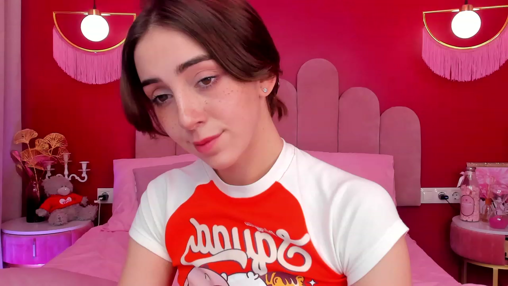 Gallery image thumbnail from ElsaYoung's myfreecams stream on, 05/30/2023, 13:14 image 10 of 20