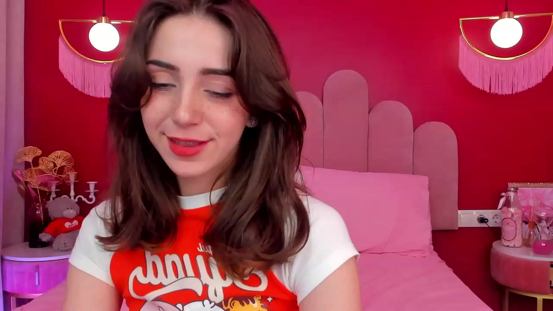 Gallery image thumbnail from ElsaYoung's myfreecams stream on, 05/30/2023, 14:09 image 3 of 20