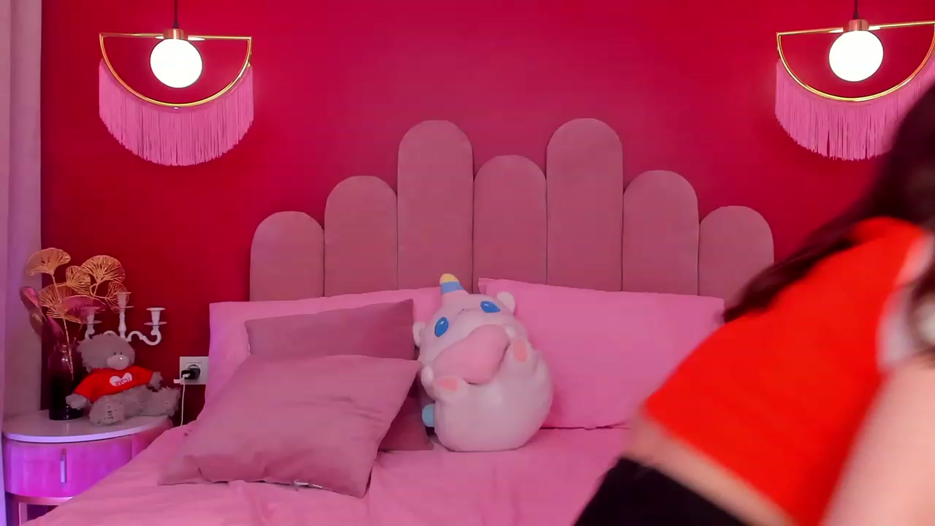 Gallery image thumbnail from ElsaYoung's myfreecams stream on, 05/30/2023, 14:09 image 10 of 20