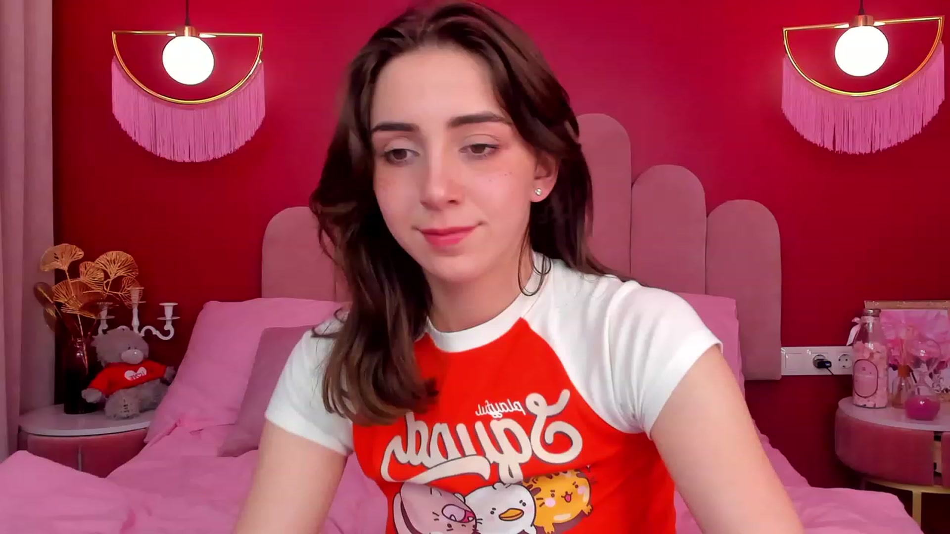 Gallery image thumbnail from ElsaYoung's myfreecams stream on, 05/30/2023, 18:23 image 7 of 20