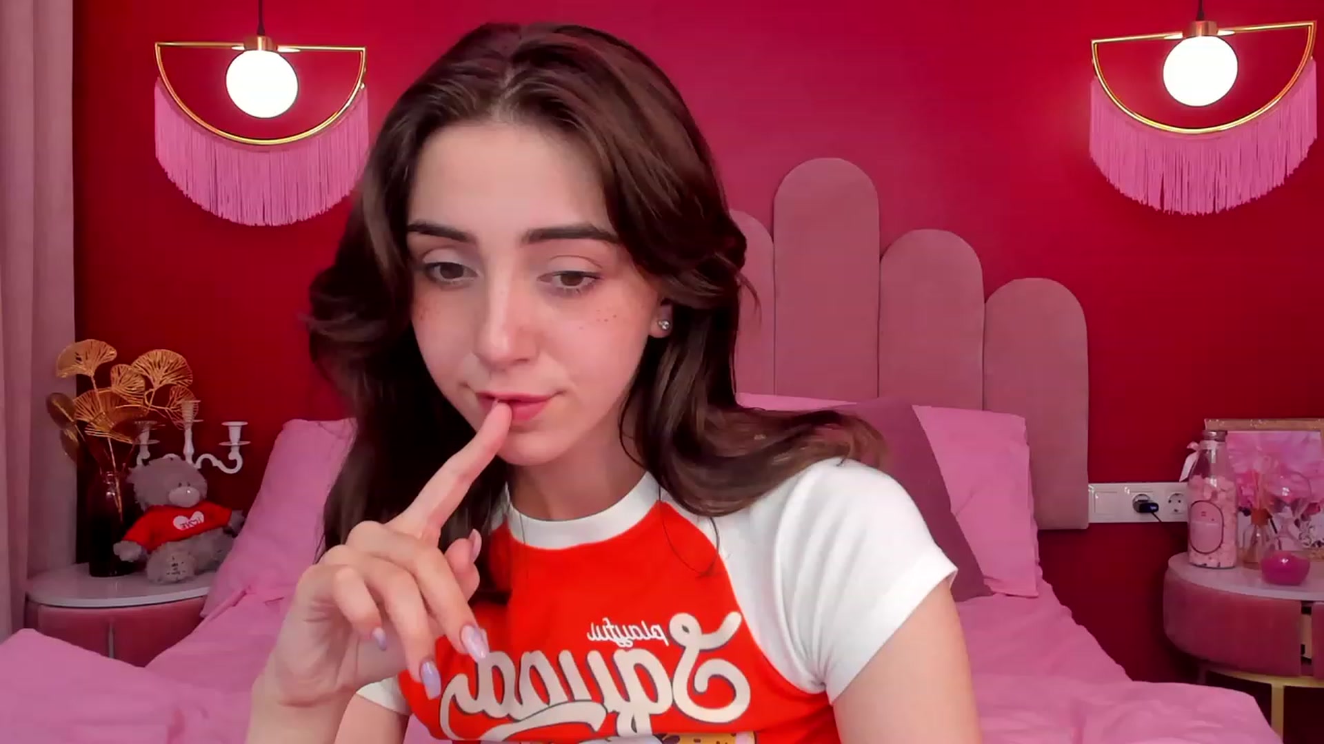 Gallery image thumbnail from ElsaYoung's myfreecams stream on, 05/30/2023, 18:23 image 12 of 20