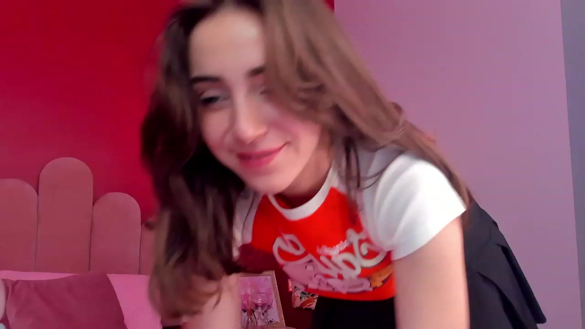 Gallery image thumbnail from ElsaYoung's myfreecams stream on, 05/30/2023, 18:23 image 18 of 20