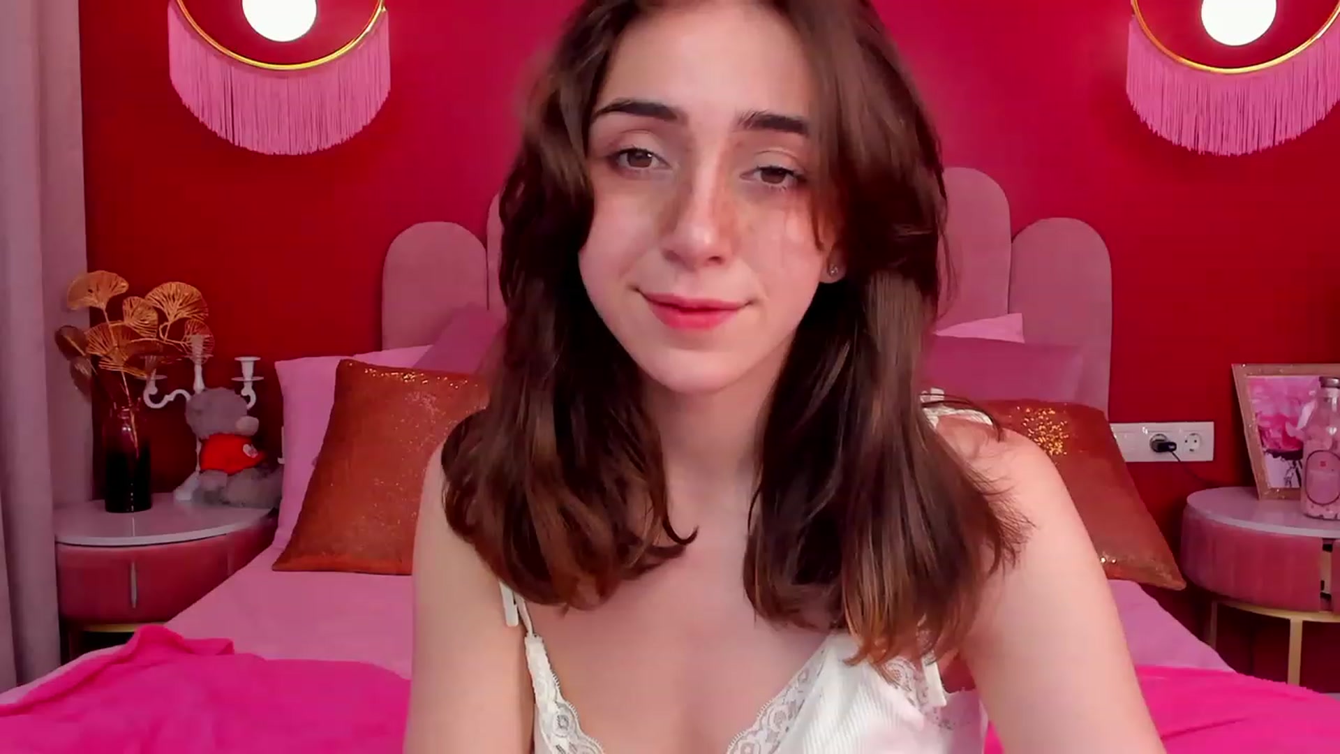 Gallery image thumbnail from ElsaYoung's myfreecams stream on, 06/02/2023, 10:53 image 12 of 20