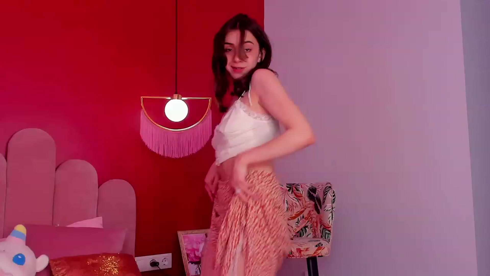 Gallery image thumbnail from ElsaYoung's myfreecams stream on, 06/02/2023, 10:53 image 19 of 20