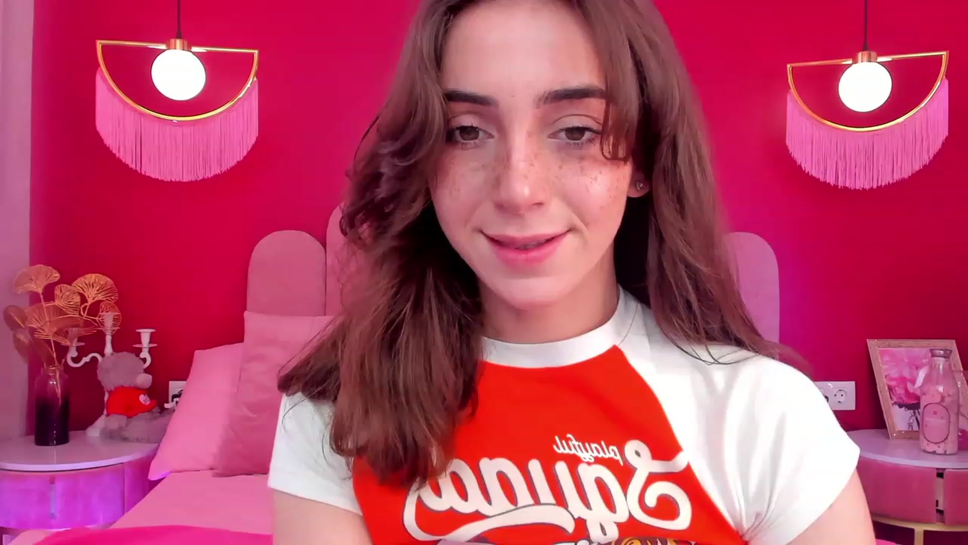 Gallery image thumbnail from ElsaYoung's myfreecams stream on, 06/03/2023, 05:36 image 2 of 20