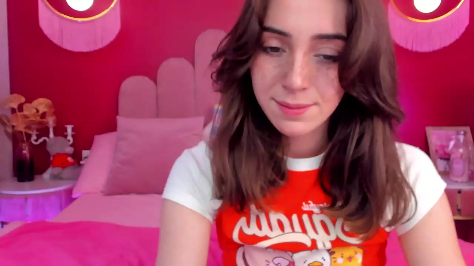 Gallery image thumbnail from ElsaYoung's myfreecams stream on, 06/03/2023, 06:17 image 9 of 20