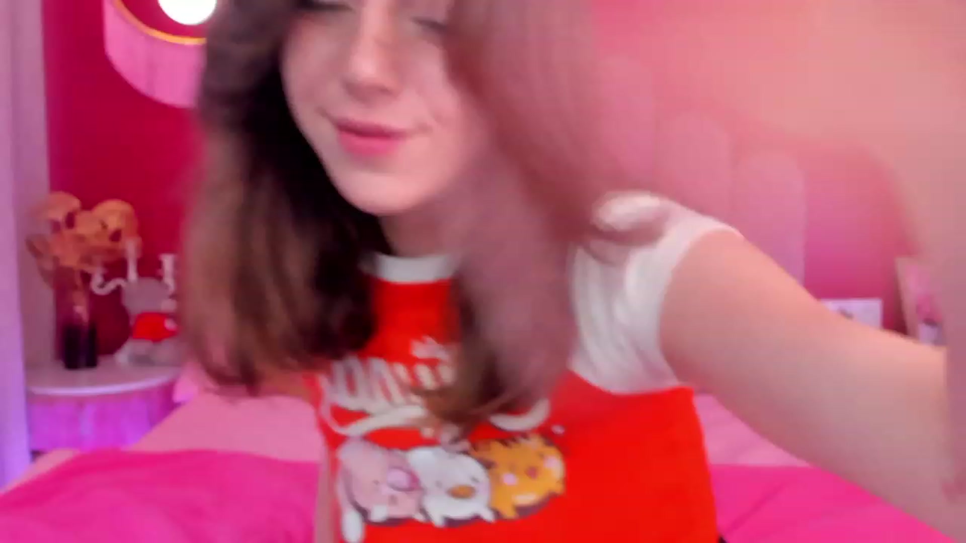 Gallery image thumbnail from ElsaYoung's myfreecams stream on, 06/03/2023, 06:17 image 8 of 20