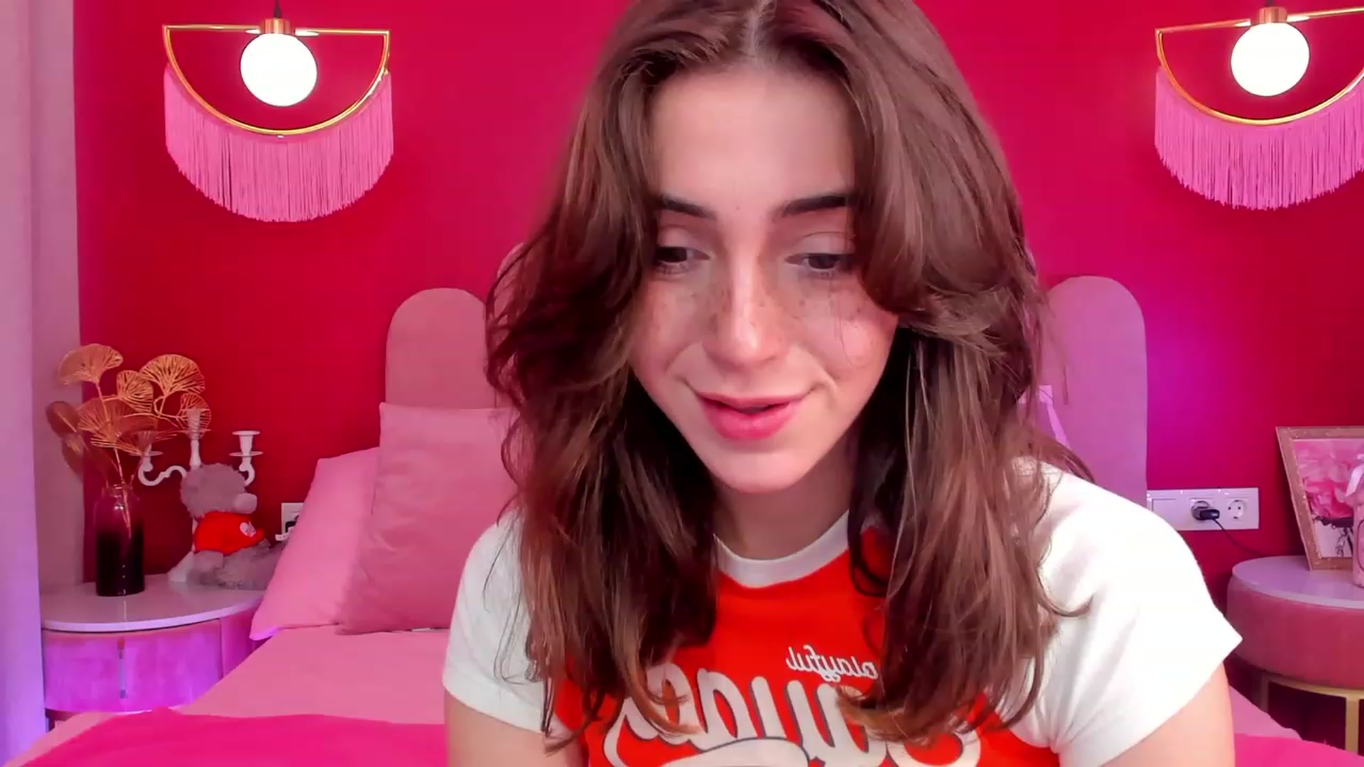 Gallery image thumbnail from ElsaYoung's myfreecams stream on, 06/03/2023, 06:17 image 16 of 20